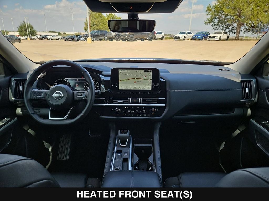 2025 Nissan Pathfinder SL
