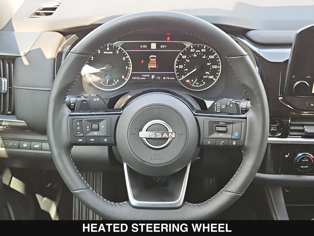 2025 Nissan Pathfinder SL