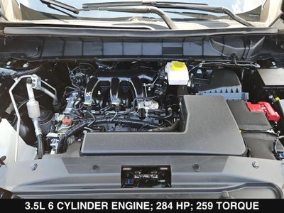 2025 Nissan Pathfinder SL