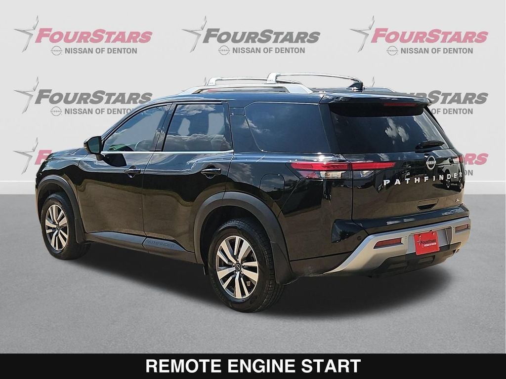 2025 Nissan Pathfinder SL