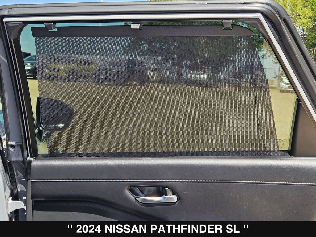 2024 Nissan Pathfinder SL
