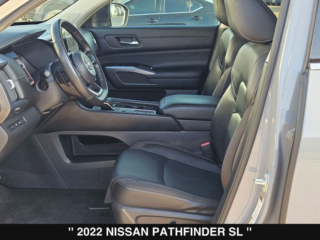 2022 Nissan Pathfinder SL