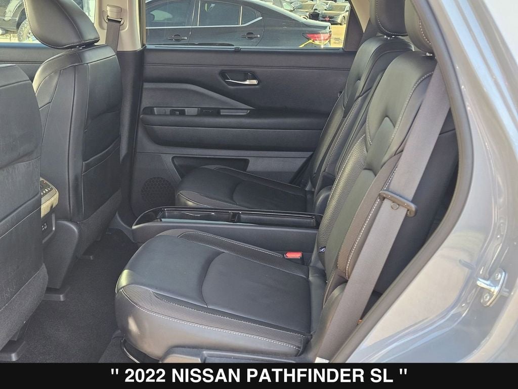 2022 Nissan Pathfinder SL