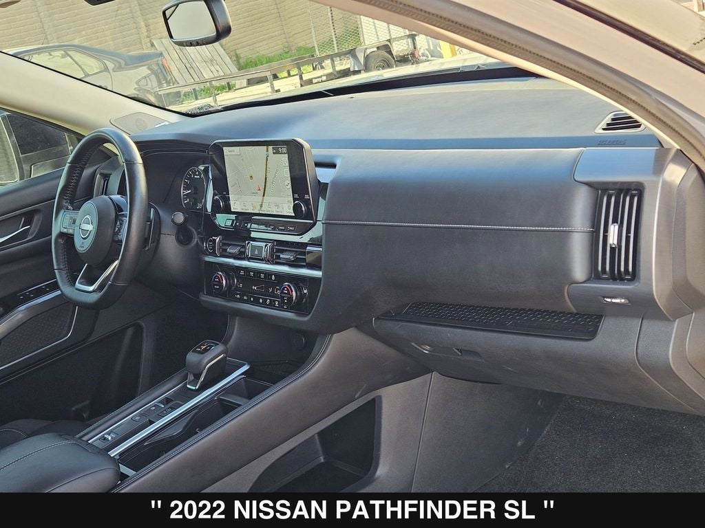 2022 Nissan Pathfinder SL
