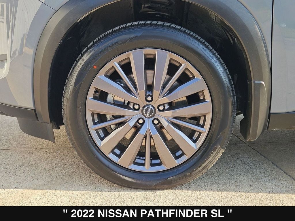 2022 Nissan Pathfinder SL