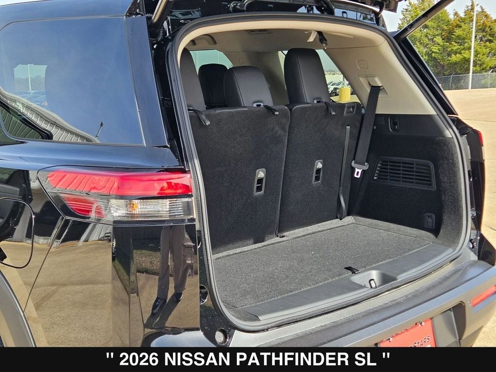 2026 Nissan Pathfinder SL