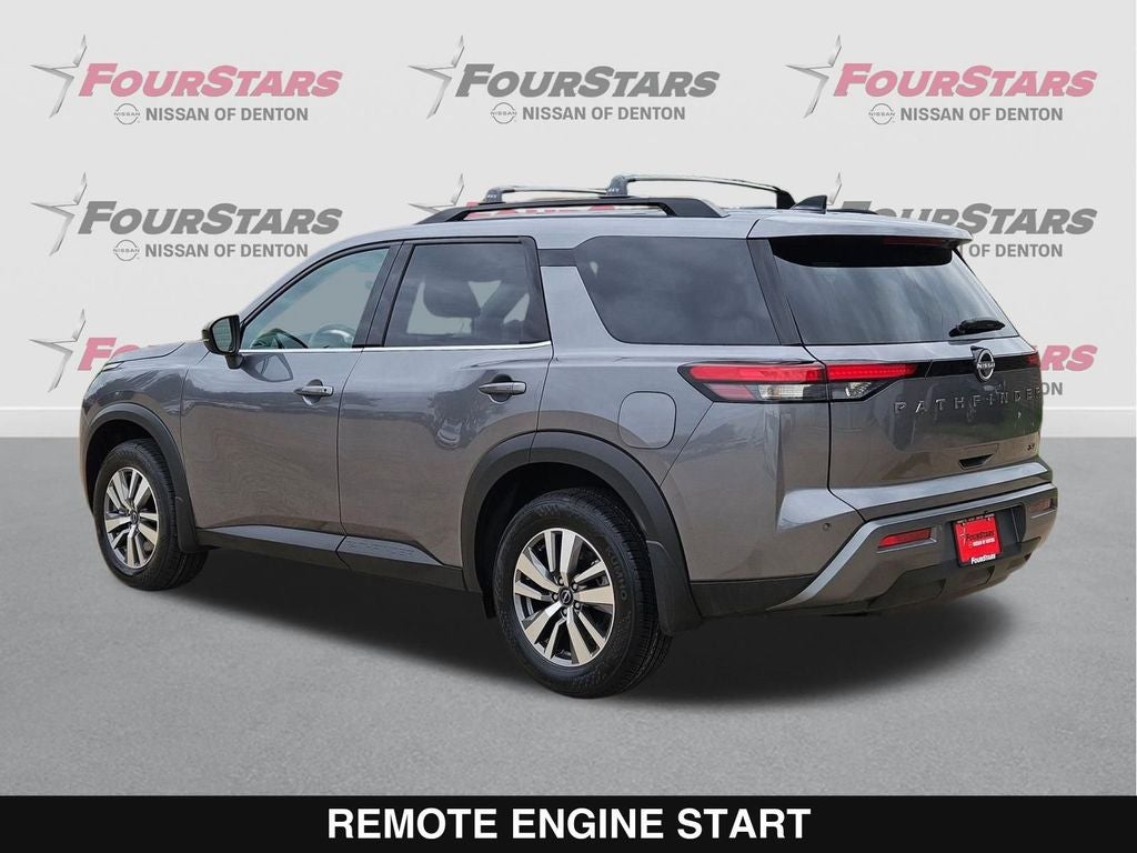 2026 Nissan Pathfinder SL