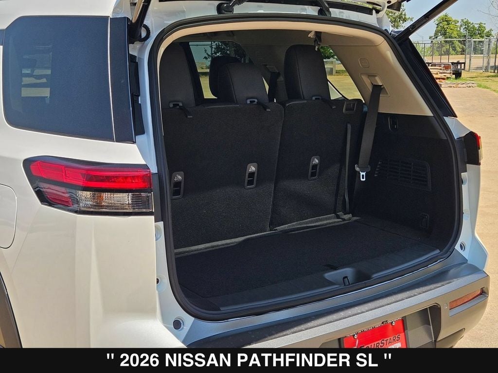 2026 Nissan Pathfinder SL