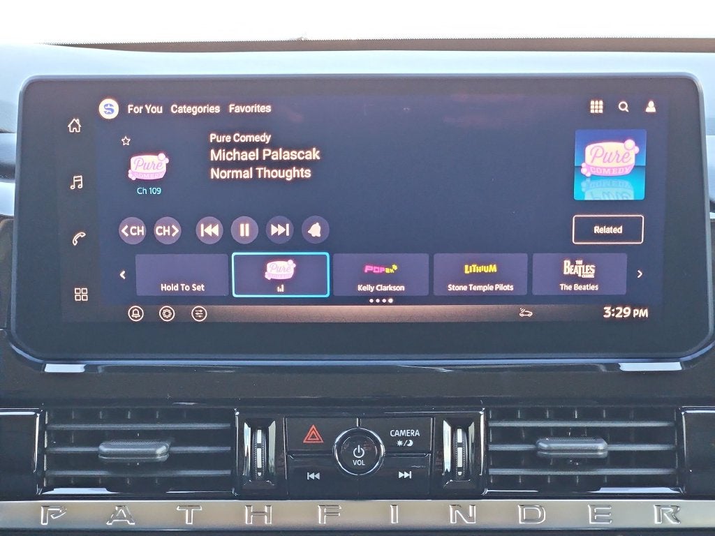 2026 Nissan Pathfinder SL