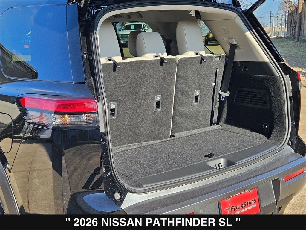 2026 Nissan Pathfinder SL