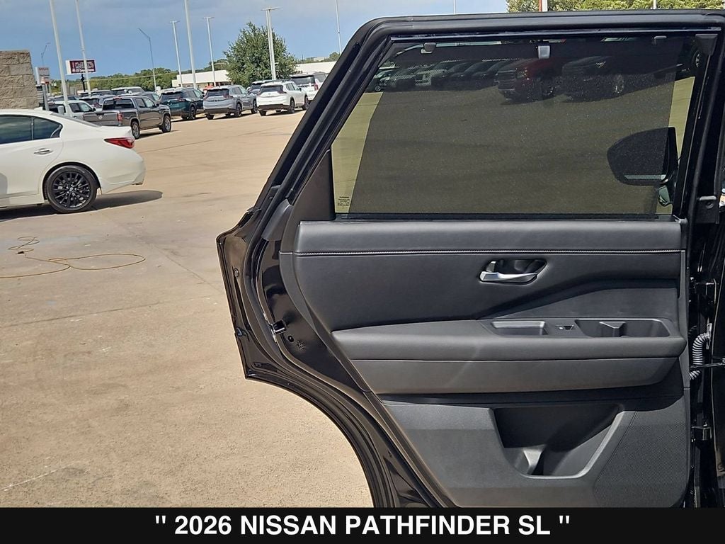 2026 Nissan Pathfinder SL