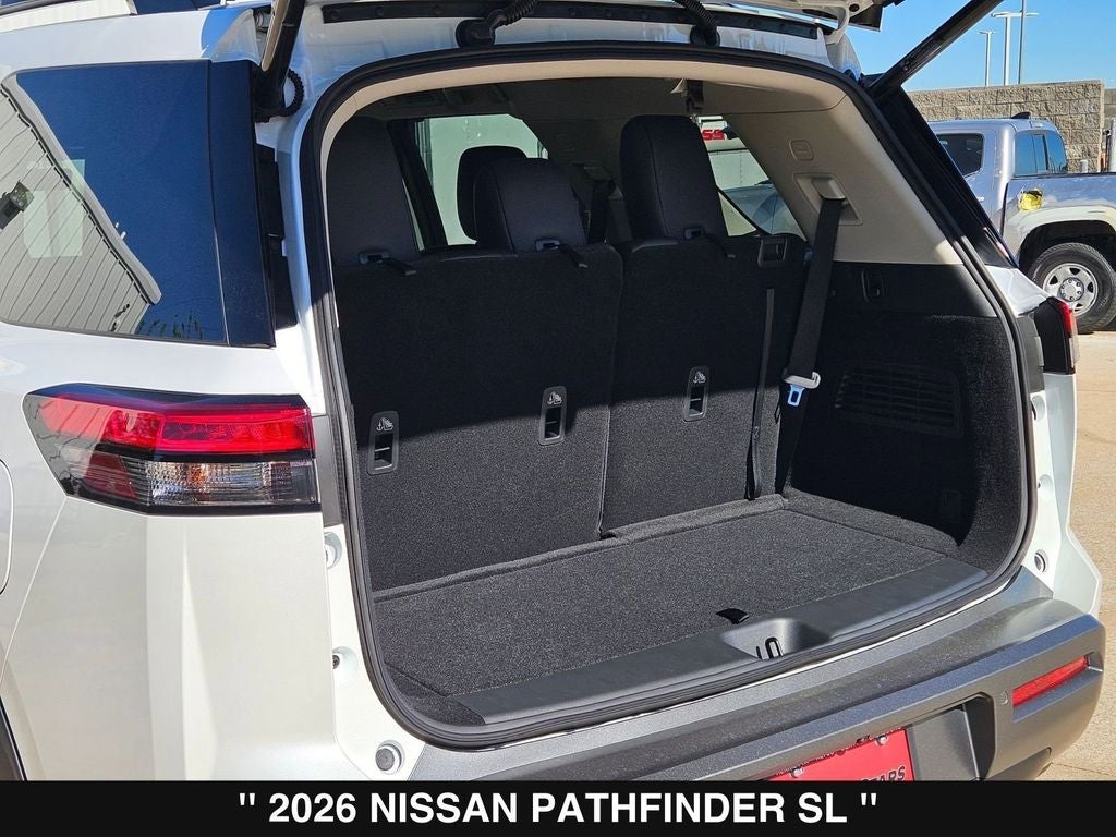 2026 Nissan Pathfinder SL