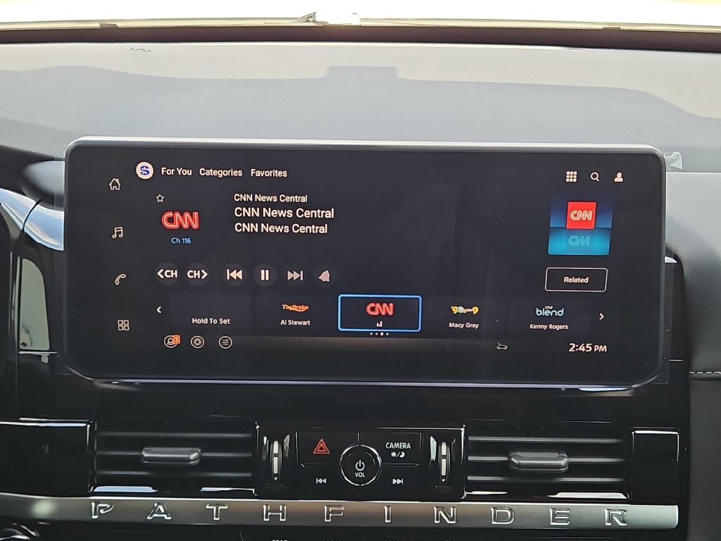 2026 Nissan Pathfinder SL