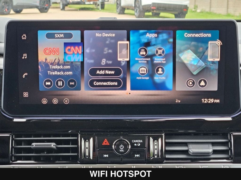 2026 Nissan Pathfinder SL