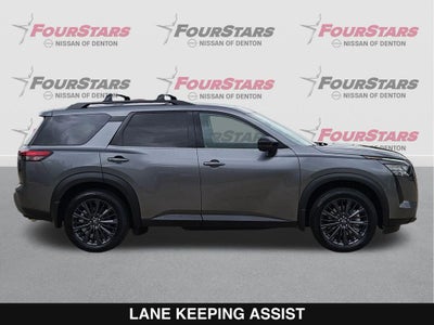 2026 Nissan Pathfinder SL