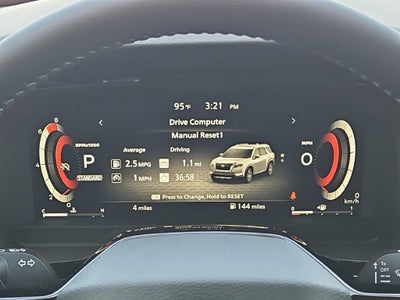 2026 Nissan Pathfinder SL