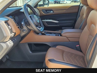 2024 Nissan Pathfinder Platinum