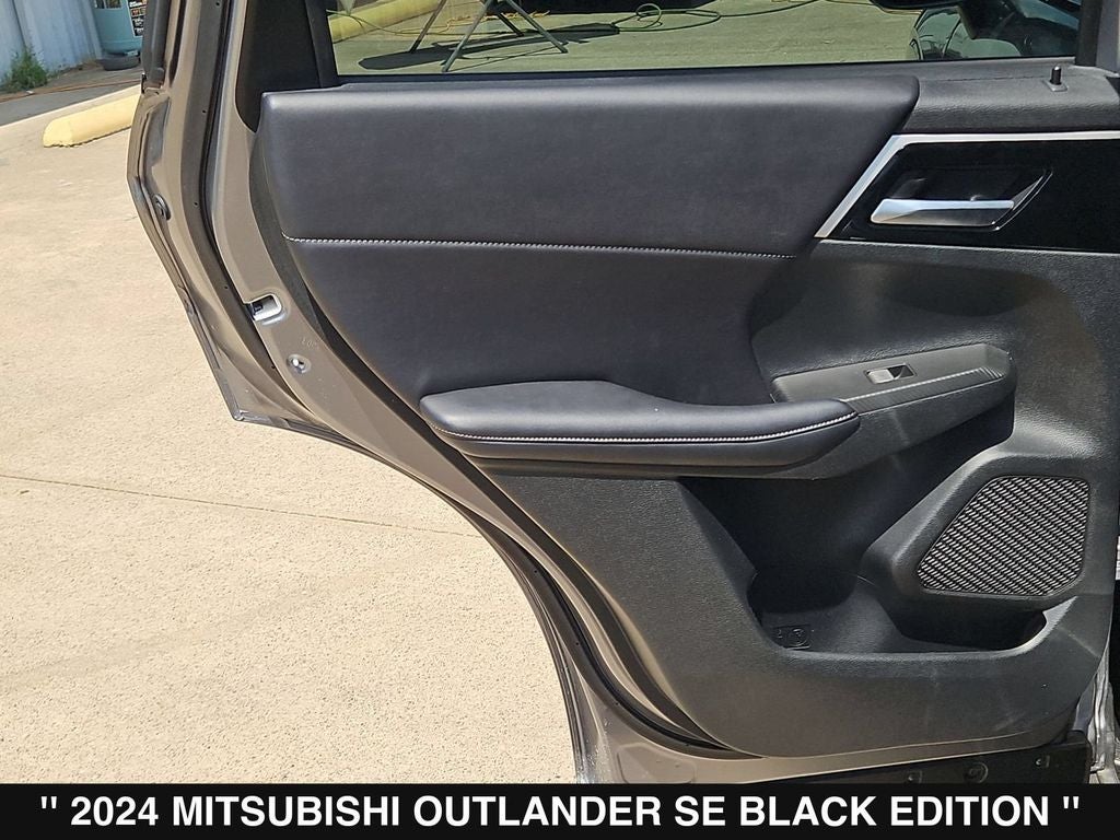 2024 Mitsubishi Outlander SE Black Edition