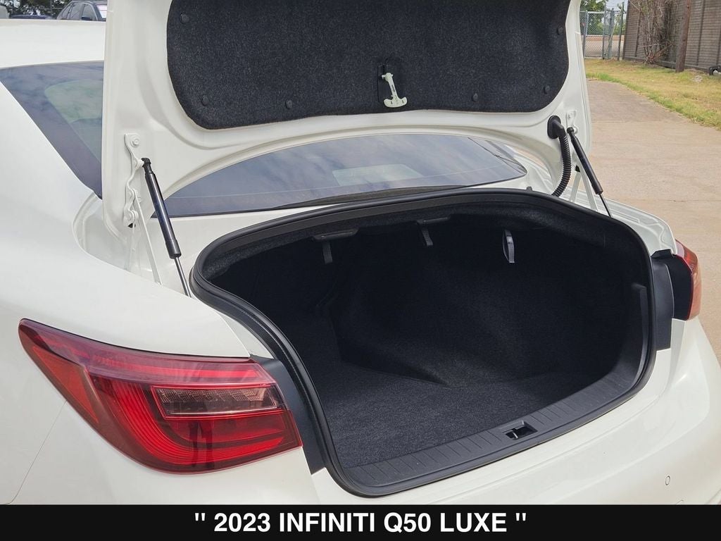 2023 INFINITI Q50 LUXE