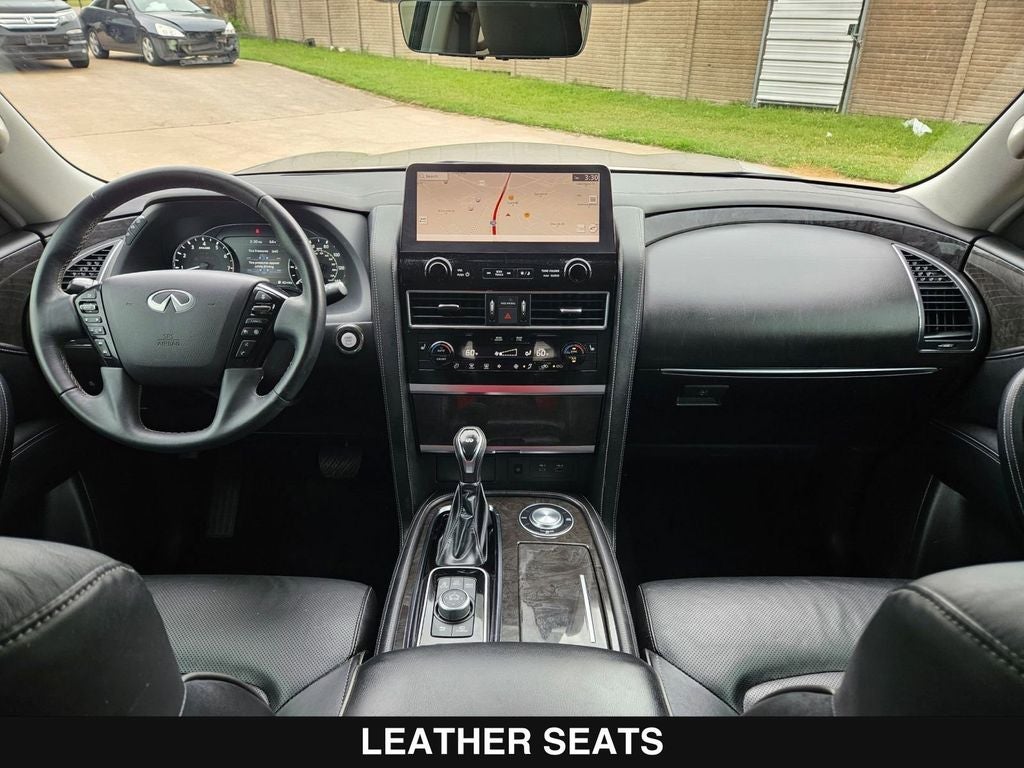 2023 INFINITI QX80 LUXE