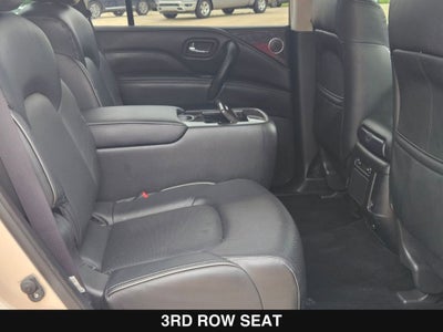 2023 INFINITI QX80 LUXE
