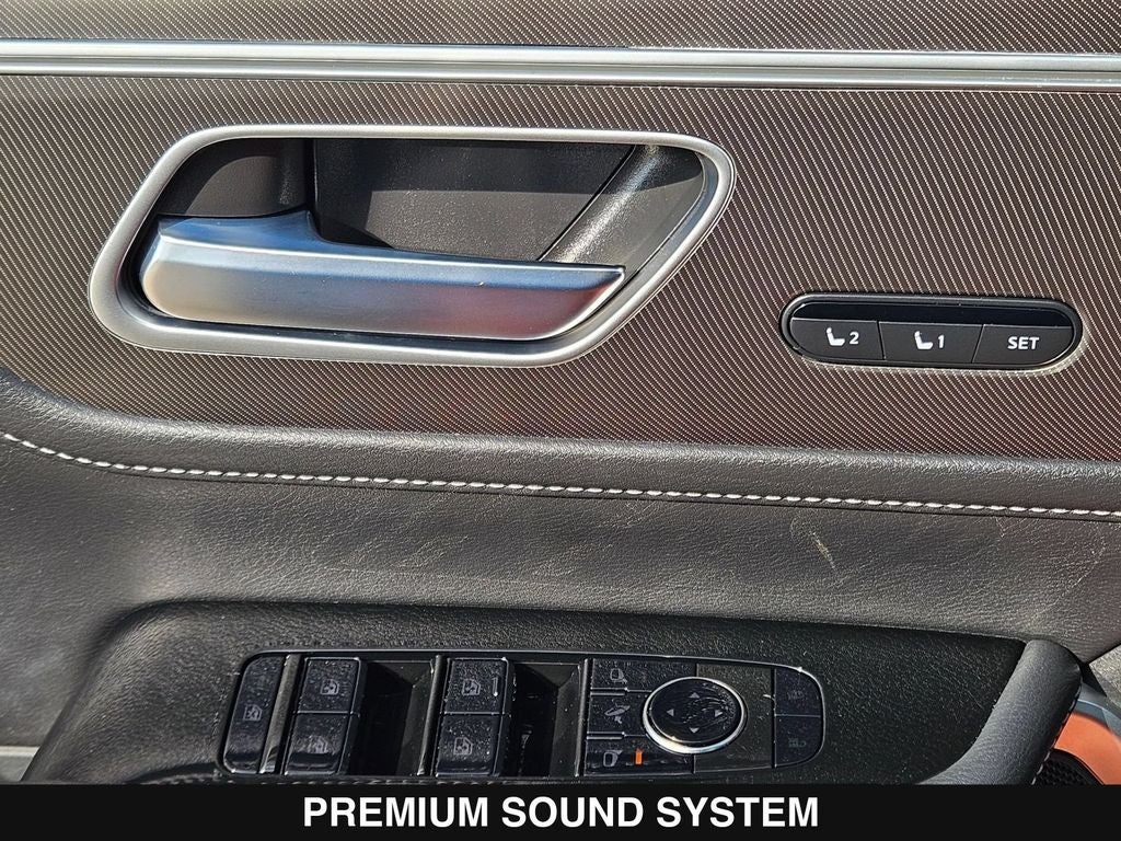 2025 INFINITI QX80 LUXE