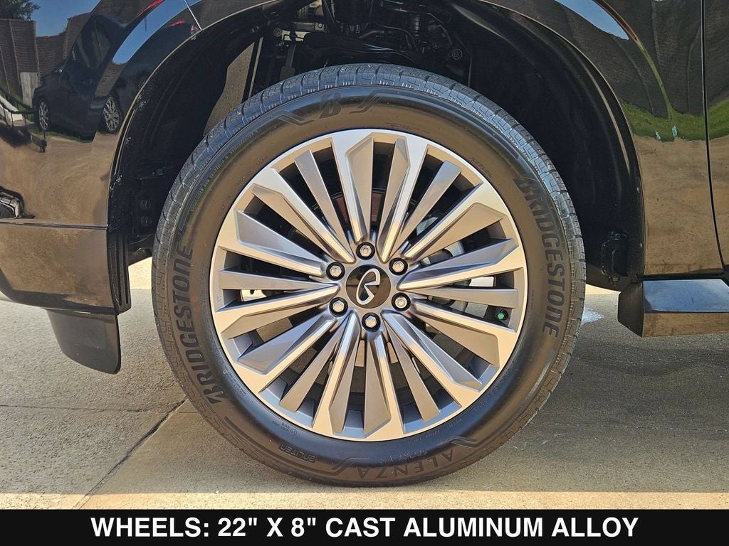 2025 INFINITI QX80 LUXE