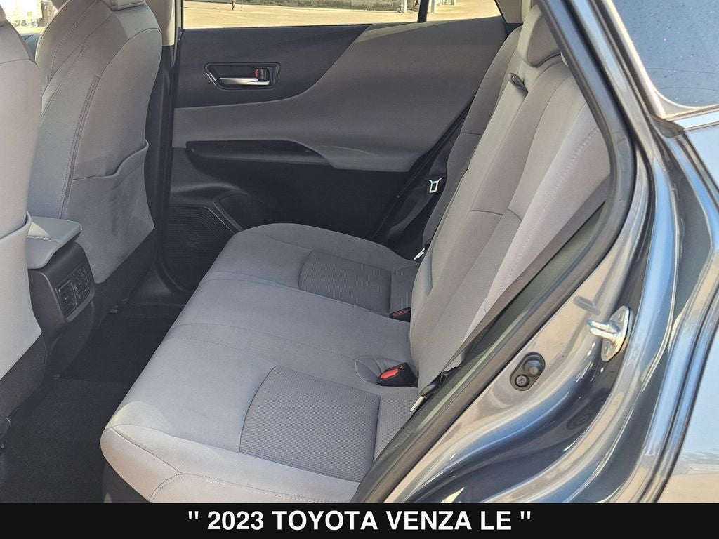 2023 Toyota Venza LE