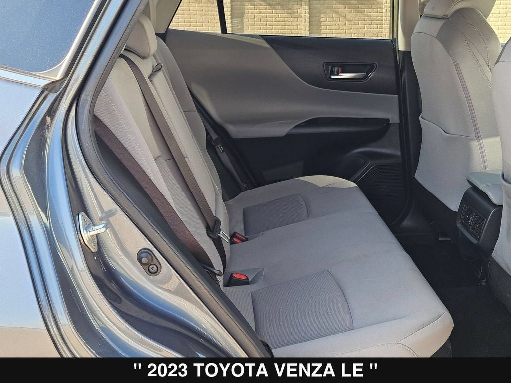2023 Toyota Venza LE