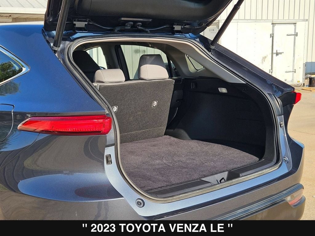 2023 Toyota Venza LE