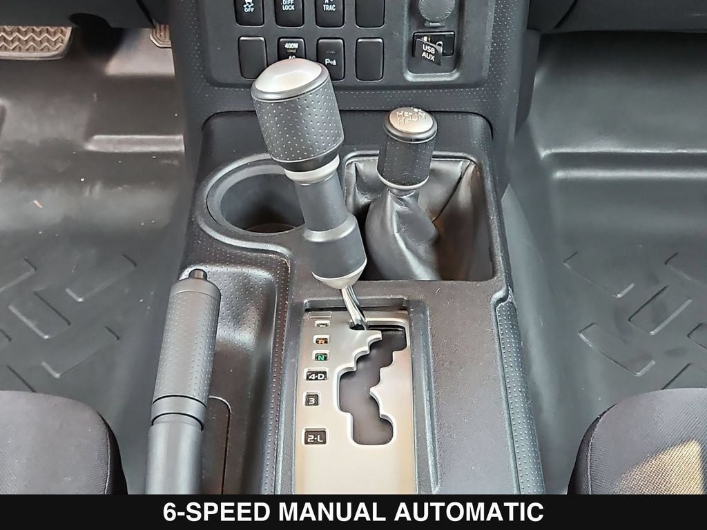 2014 Toyota FJ Cruiser Base