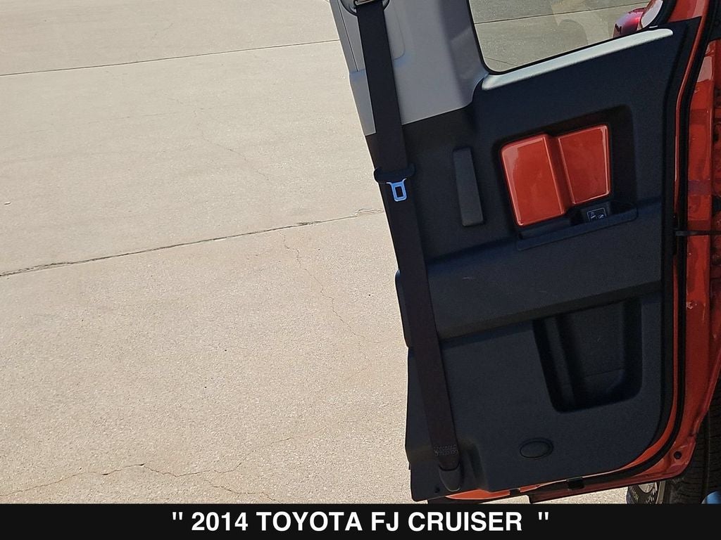 2014 Toyota FJ Cruiser Base