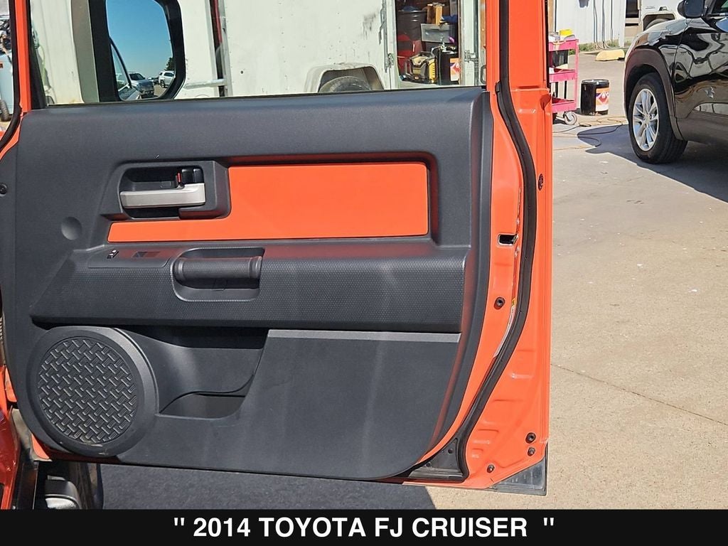 2014 Toyota FJ Cruiser Base