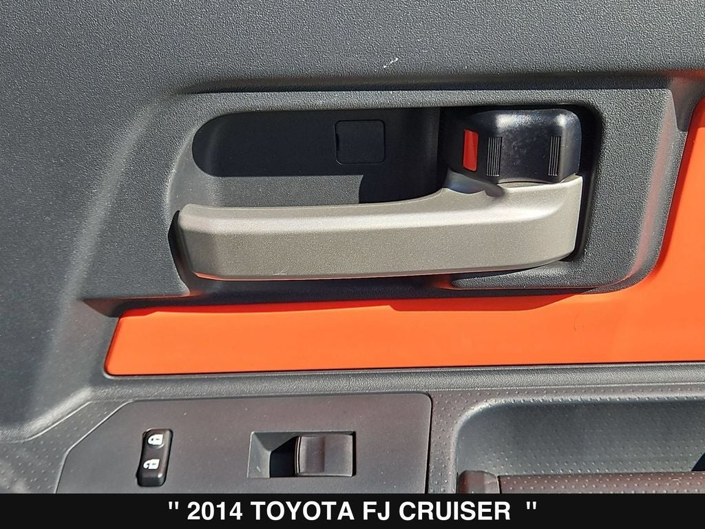 2014 Toyota FJ Cruiser Base