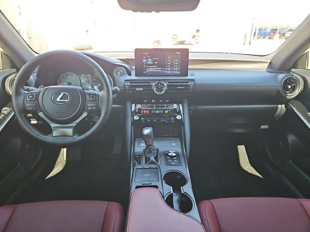 2023 Lexus IS 300