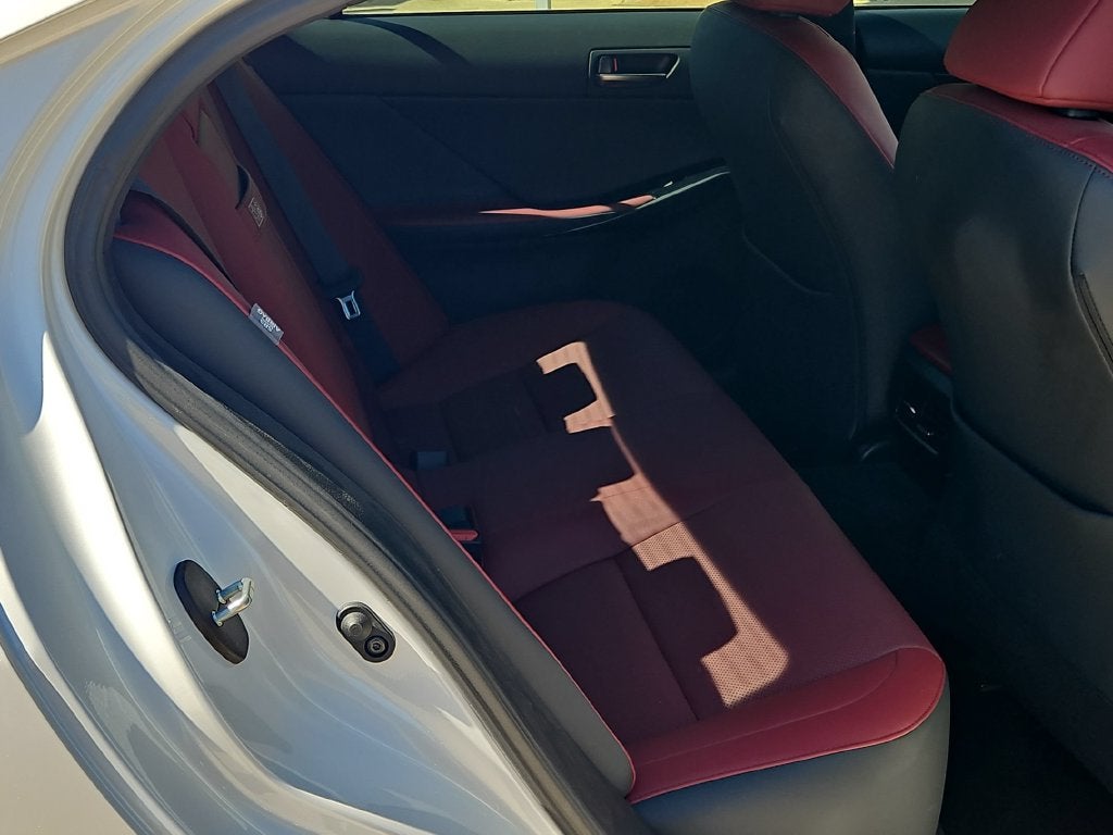 2023 Lexus IS 300