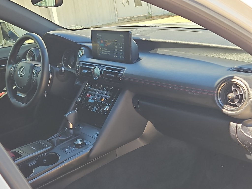 2023 Lexus IS 300