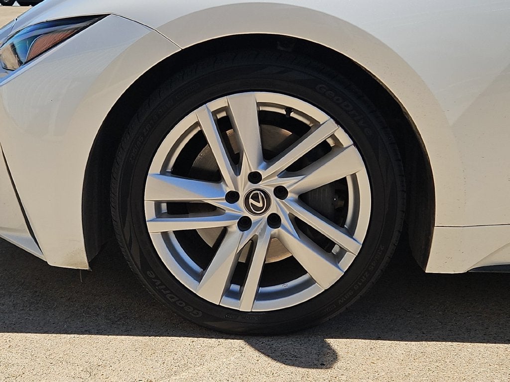 2023 Lexus IS 300