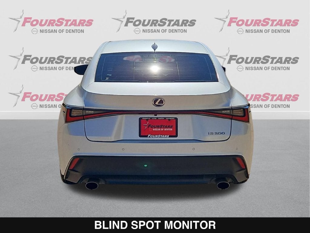 2023 Lexus IS 300