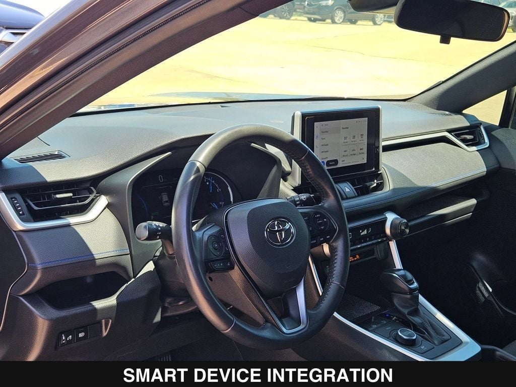 2023 Toyota RAV4 Hybrid SE
