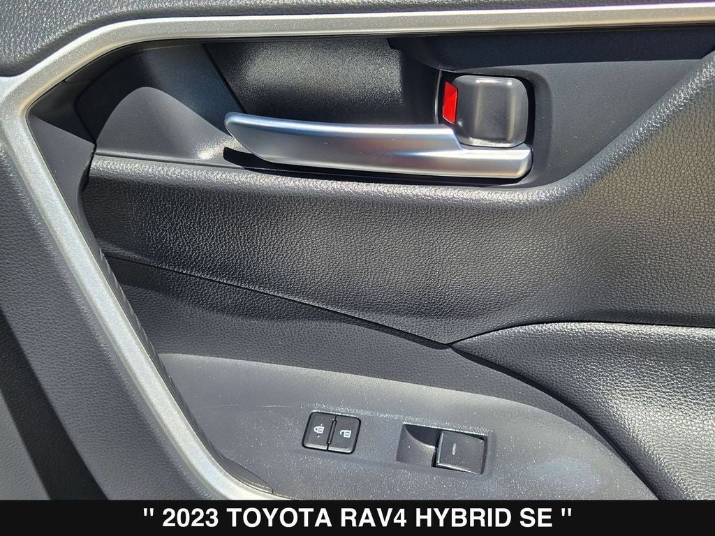 2023 Toyota RAV4 Hybrid SE