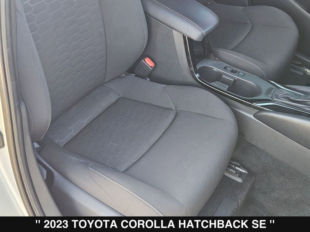 2023 Toyota Corolla Hatchback SE
