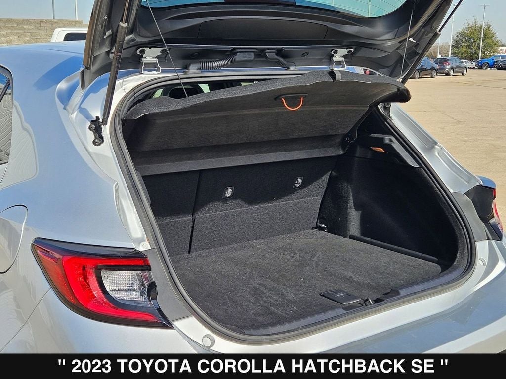 2023 Toyota Corolla Hatchback SE