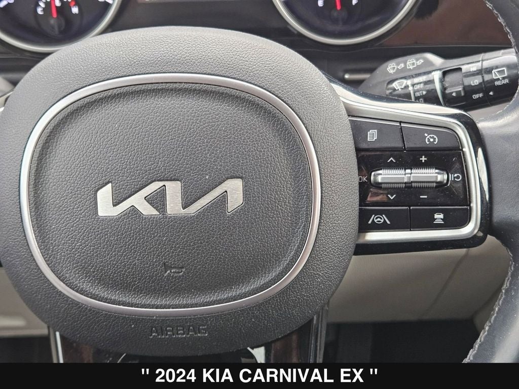 2024 Kia Carnival EX