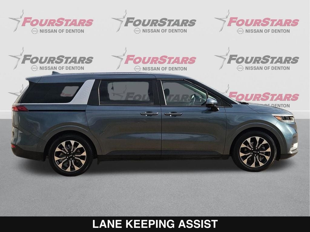2024 Kia Carnival EX
