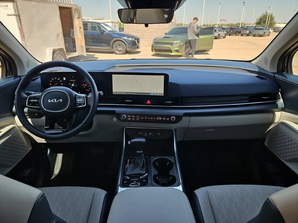 2025 Kia Carnival SX