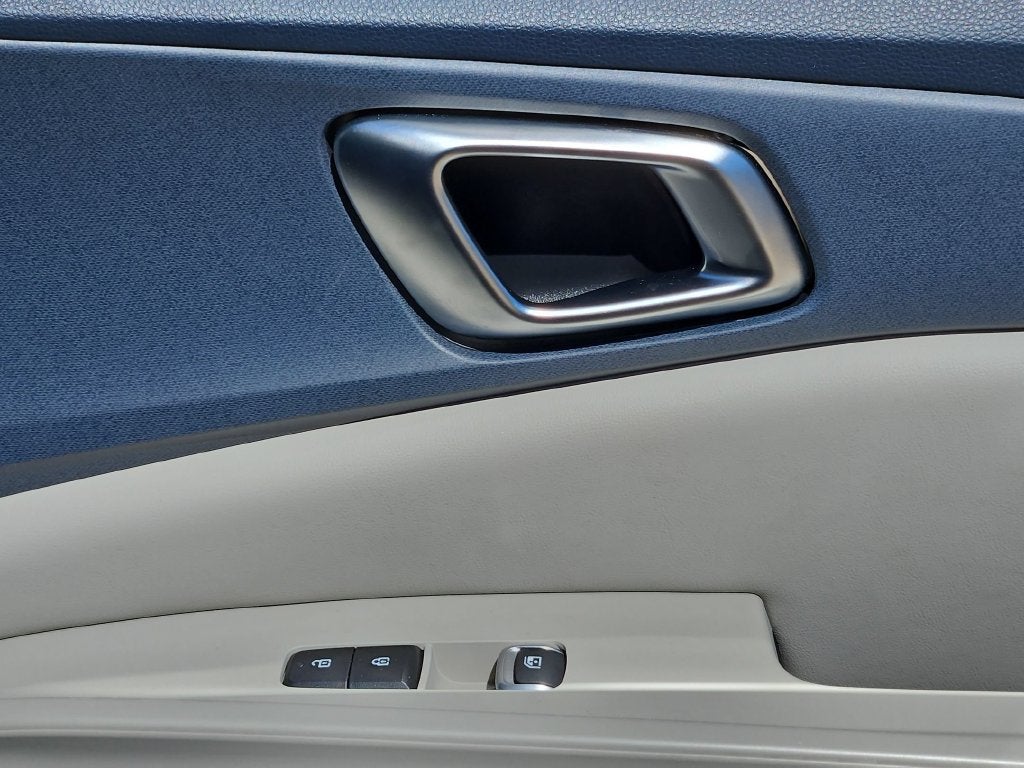 2025 Kia Carnival SX