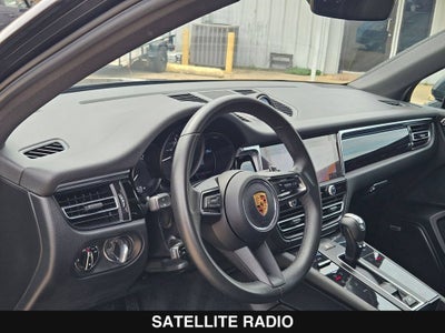 2022 Porsche Macan Base