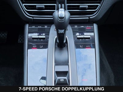 2022 Porsche Macan Base