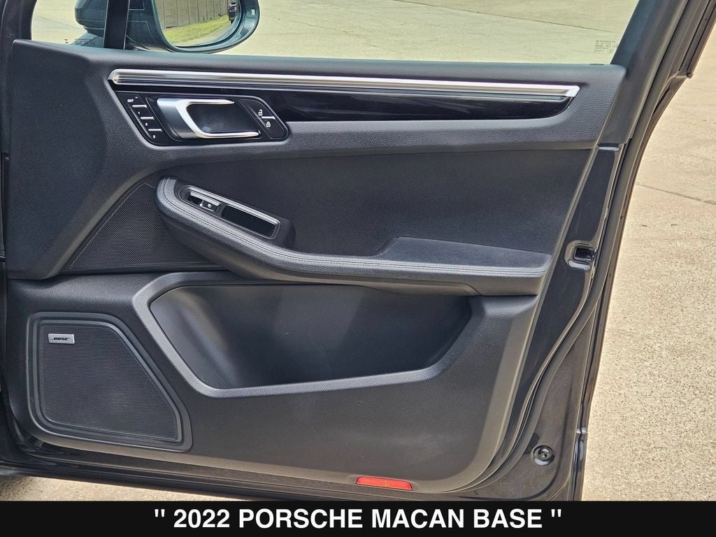 2022 Porsche Macan Base
